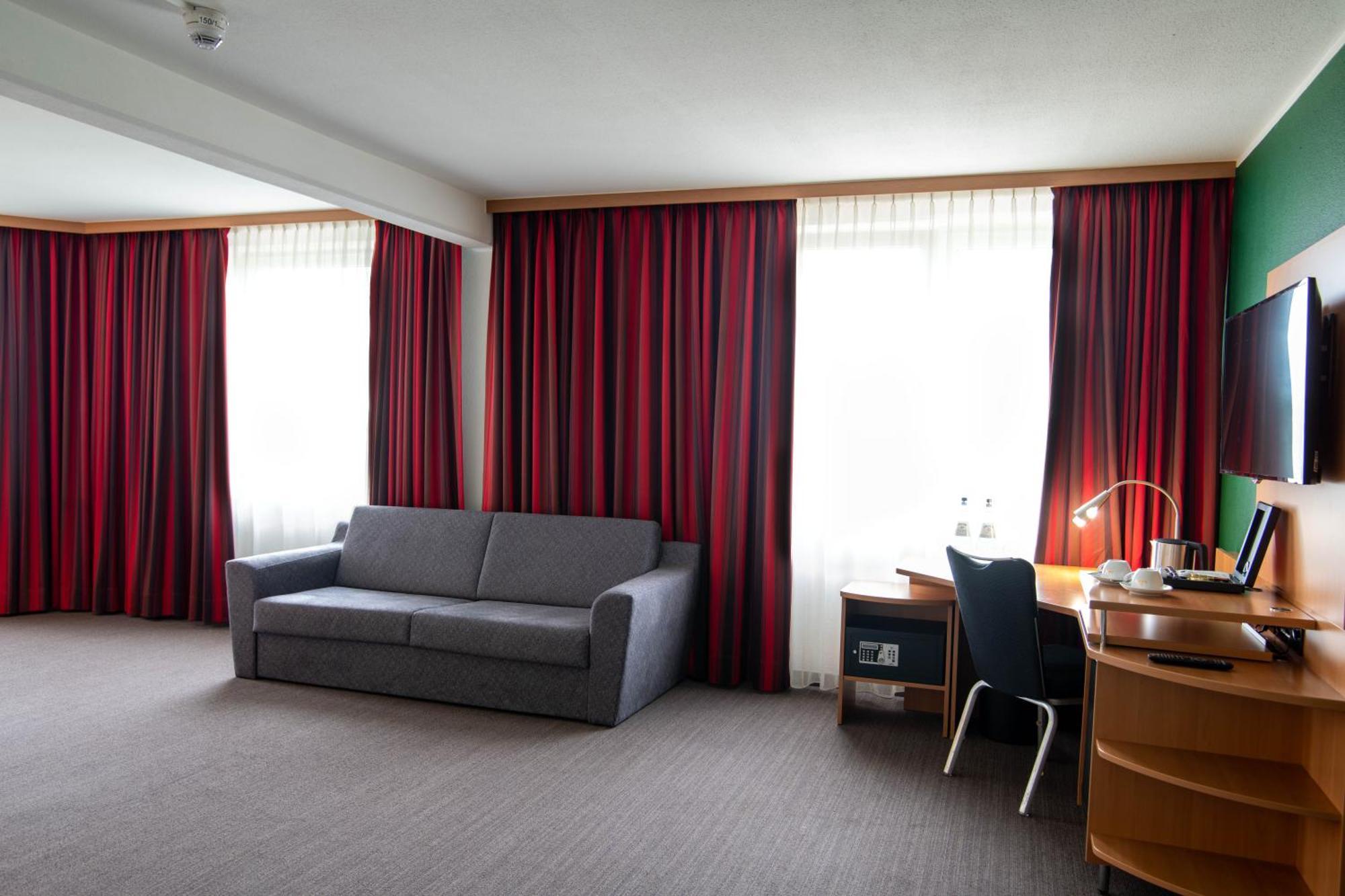 Best Western Conference Airporthotel Frankfurt Moerfelden Exterior foto